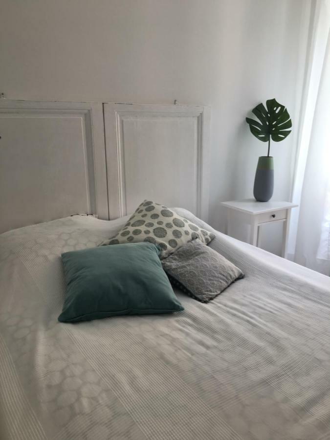 Charmante 3 Zimmer, Stadtwohnung Menton Exteriör bild